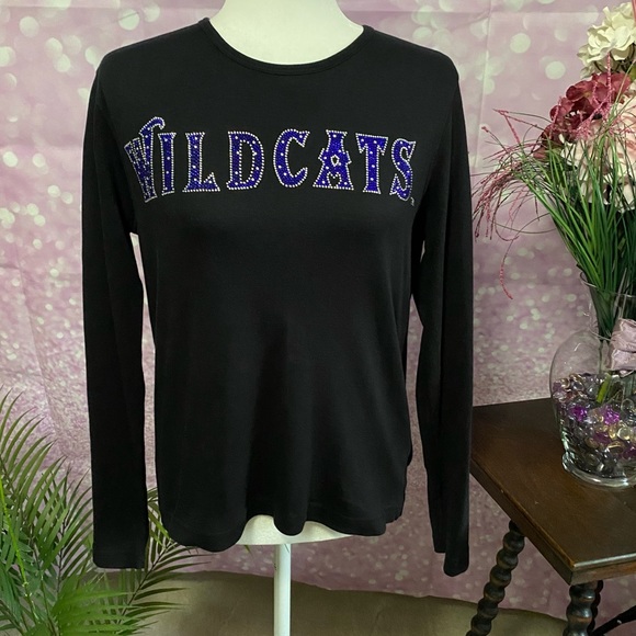 WILDCATS fan!!!  A perfect top for all you UK fans out there! - Picture 1 of 10